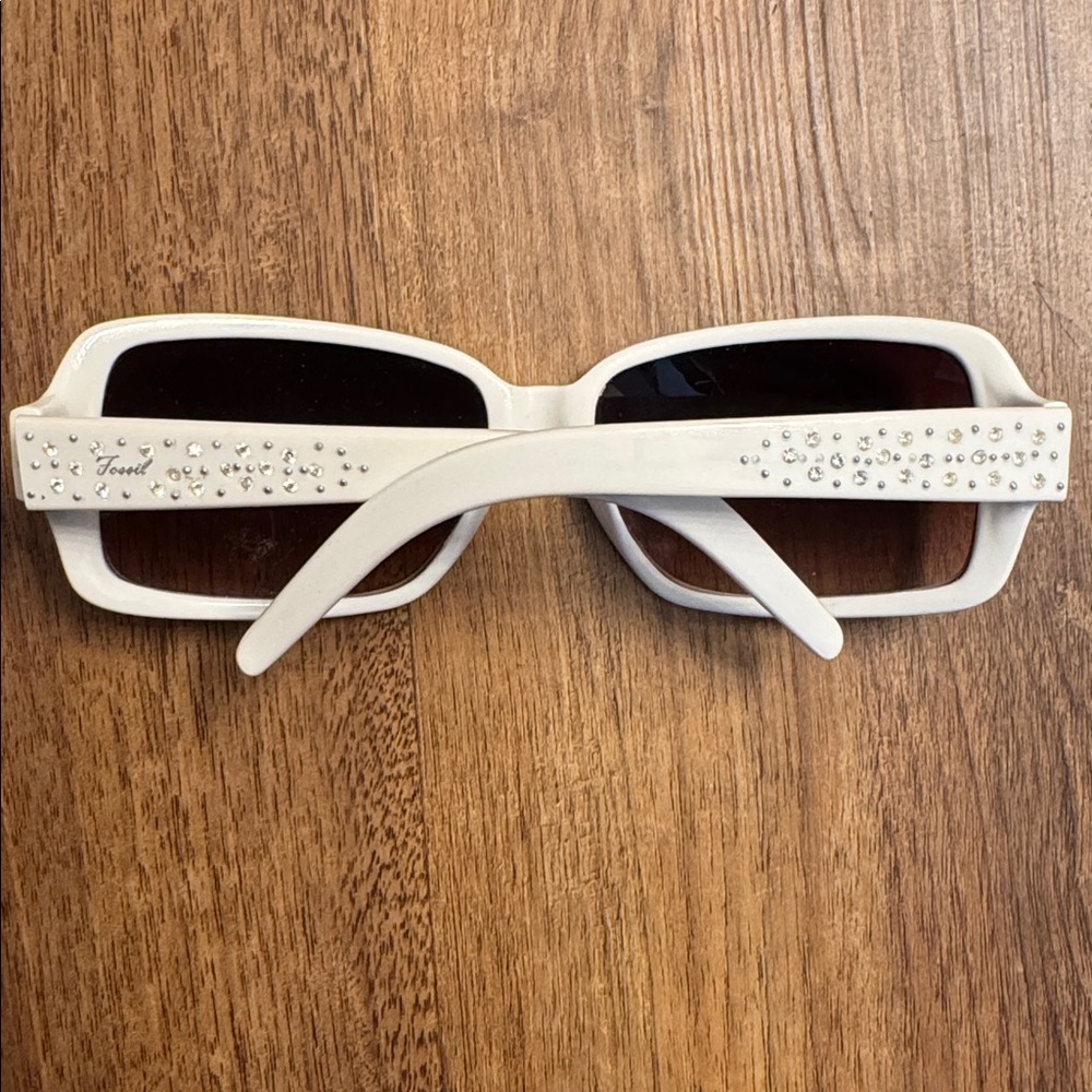Fossil Sunglasses- Lindy- ASO Hannah Montana inspired white version - Picture 4 of 7